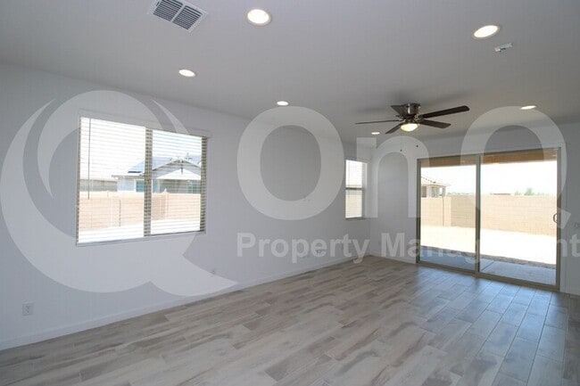 Building Photo - 24938 N 171st Ln