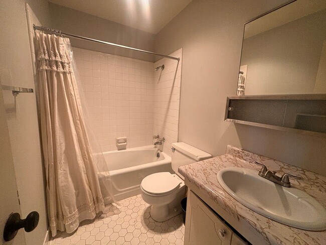 Foto del edificio - 5618 B St