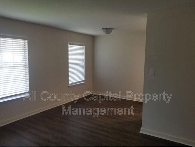 Foto del edificio - 3415 Willowrun Dr