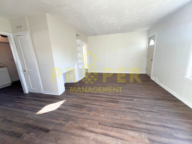 Foto del edificio - 1402 Shaftesbury Rd