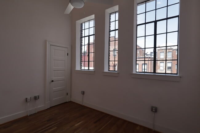 Bedroom - 210 E Grace St