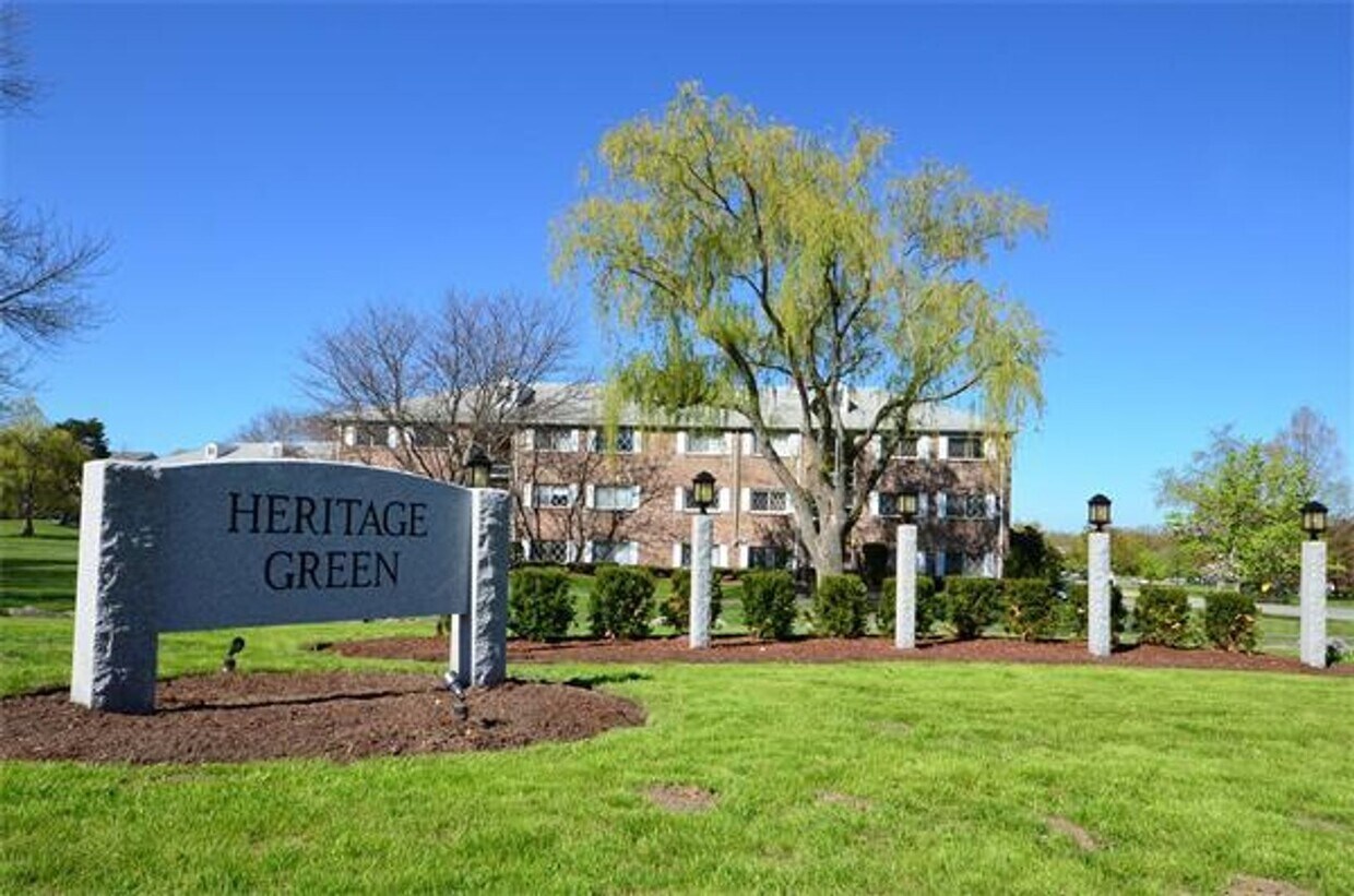 Foto principal - Bright and Spacious Corner Unit in North A...