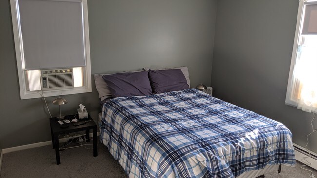 Bedroom 1 - 895 Hayward St