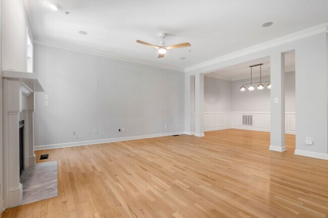 Foto del edificio - Gorgeous Lake Hogan Farms townhome available NOW!