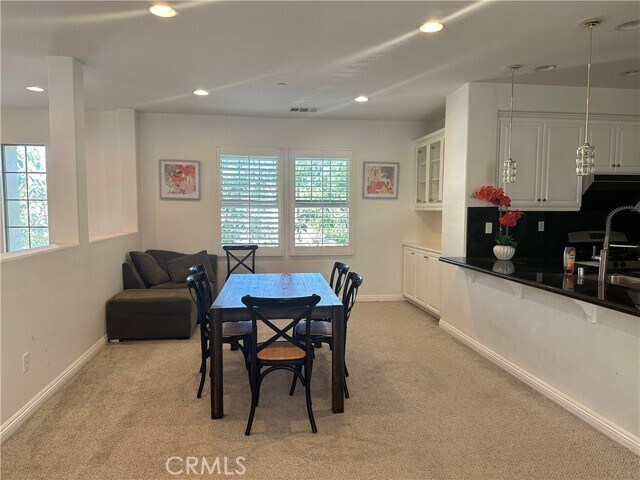 Foto del edificio - 50 Full Moon