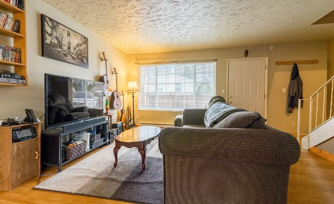 Foto del edificio - 2 Bed, 1.5 Bath in Bellingham!