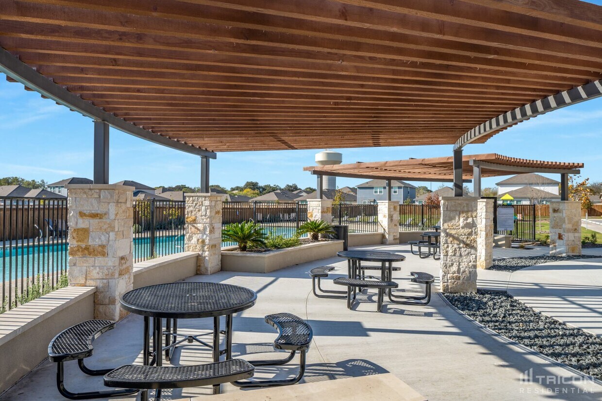 Foto principal - 13698 Paxton Blvd