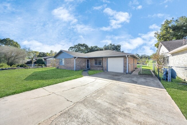 Foto del edificio - 1122 Un Vly Dr