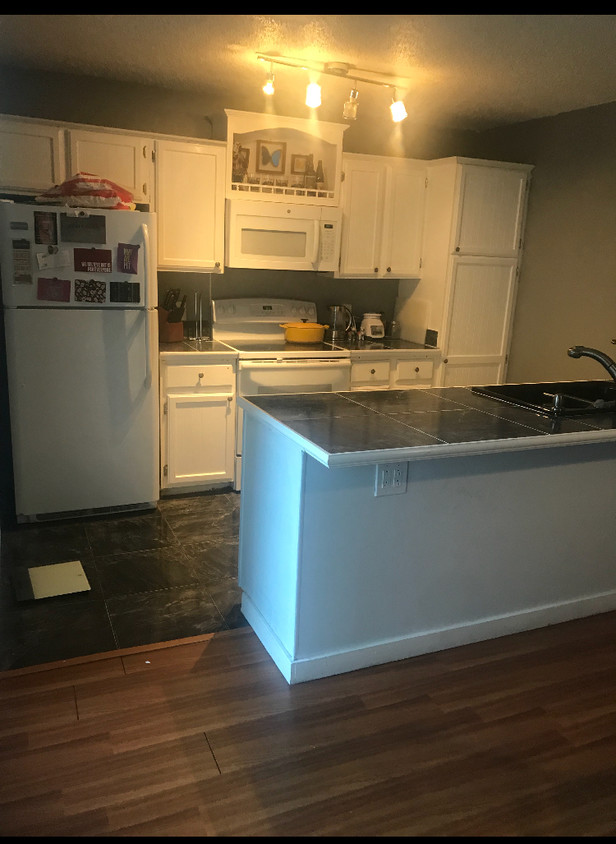 Foto principal - 1212 N Major Dr