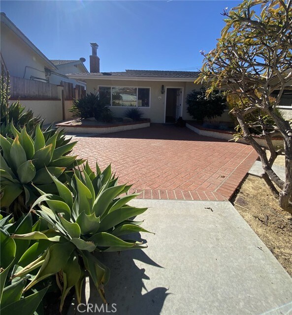 Building Photo - 34261 Camino El Molino