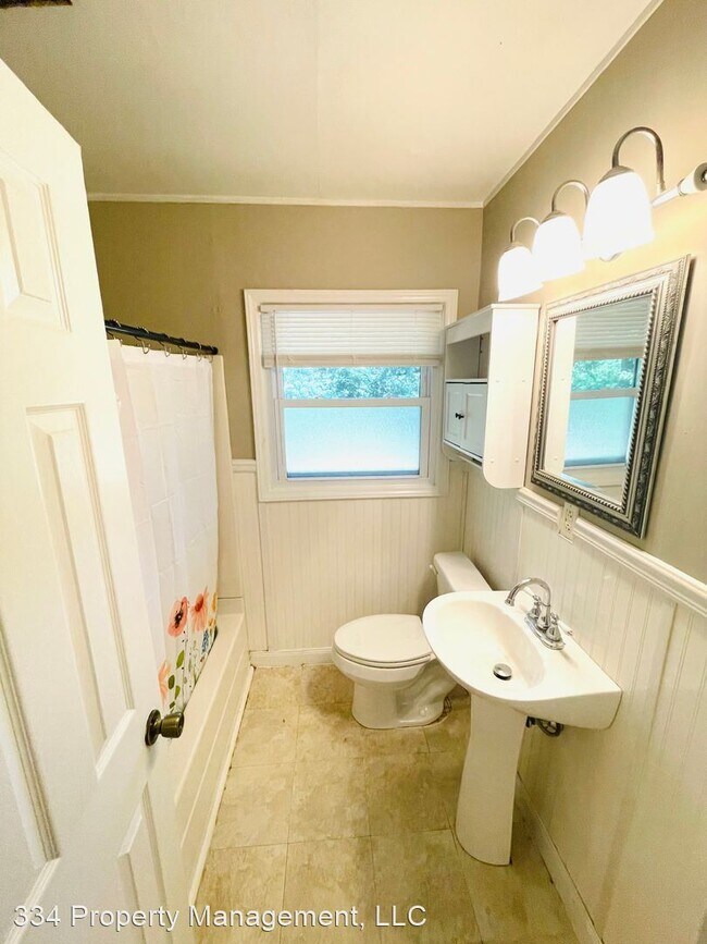 Foto del edificio - 3 br, 1 bath House - 3247 Willow Lane Drive