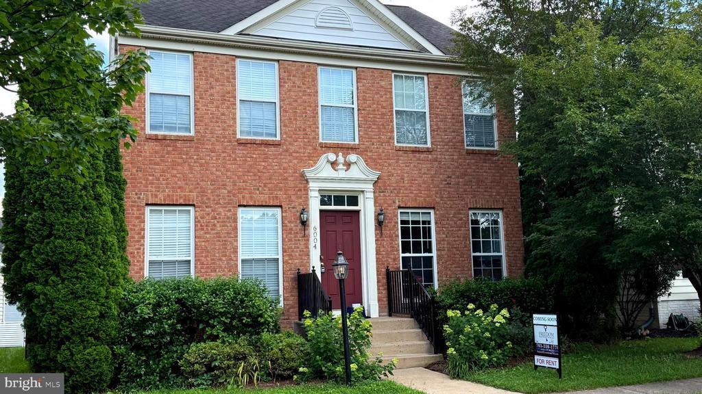 Foto principal - 6004 Abernethy Ln