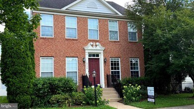Building Photo - 6004 Abernethy Ln