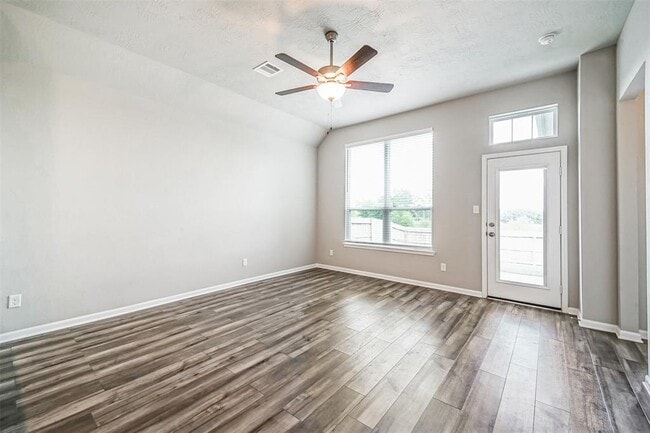 Building Photo - 136 Colby's Way