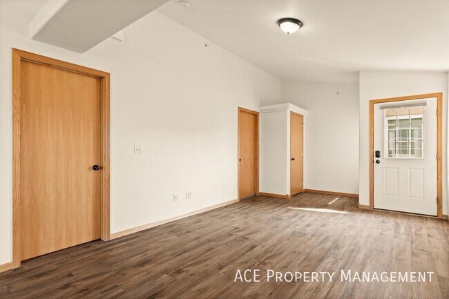 Foto del edificio - 768 Earleen St