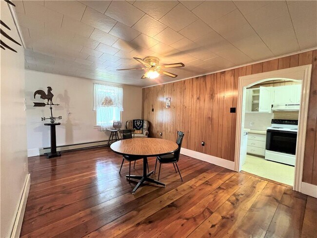 Building Photo - 104 Barlieb Ct