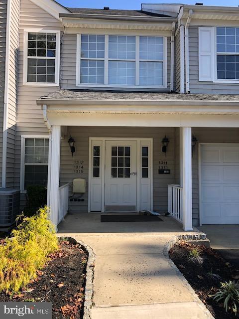 Foto principal - 1312 Rustic Ct