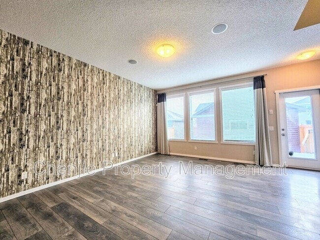Building Photo - 1223 Chappelle Blvd SW