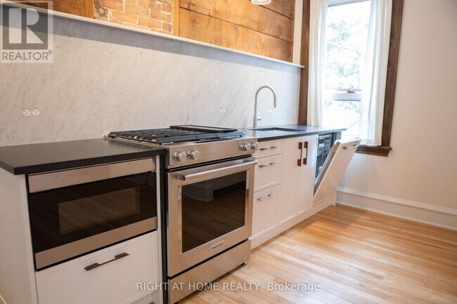 Photo du bâtiment - 479 Rue Wilbrod St