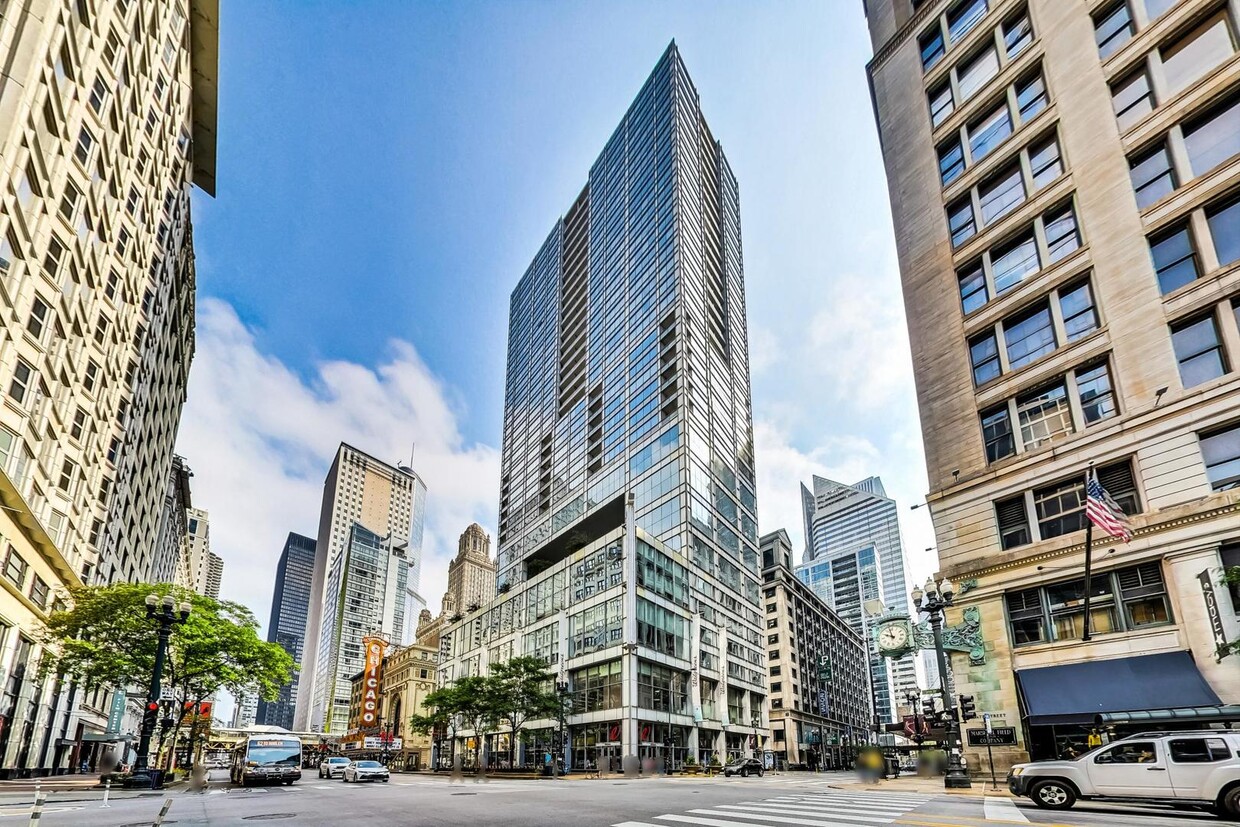 Foto principal - 8 E Randolph St