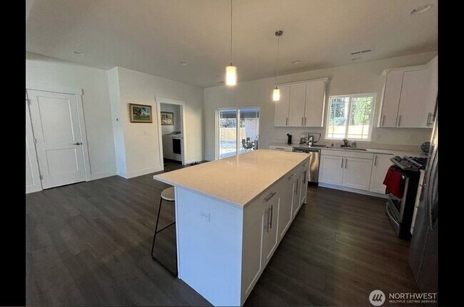 Foto del edificio - 19518 26th Street Ct SW