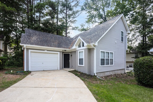 Building Photo - 719 S Fairfield Dr
