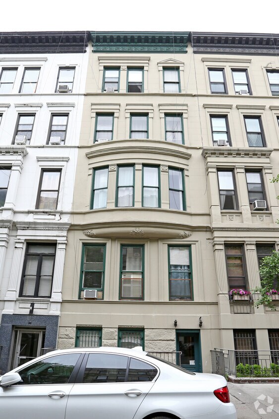 Building Photo - 117 W 75th St