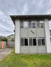 Building Photo - 4564 Valley W Blvd