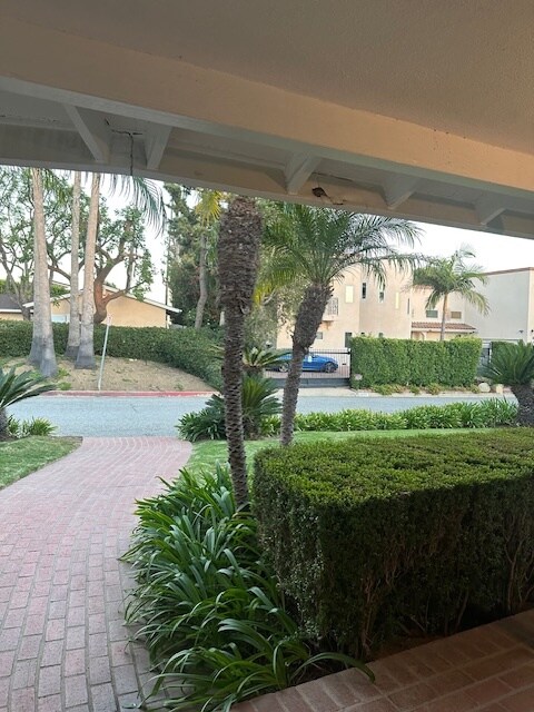 Foto del edificio - 2215 Stradella Rd