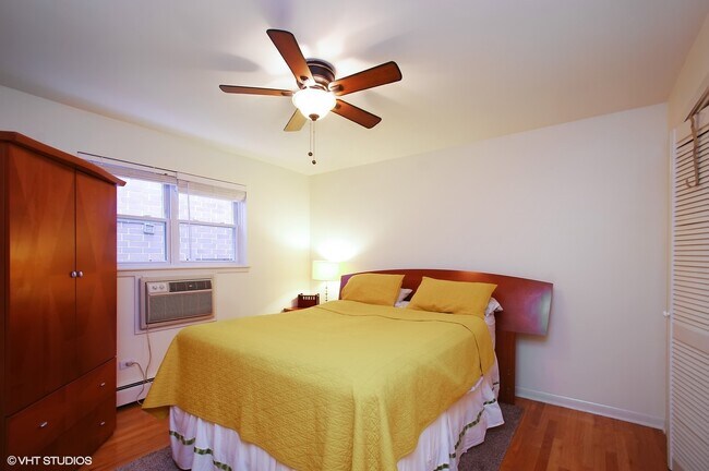 Foto del edificio - 4056 N California Ave