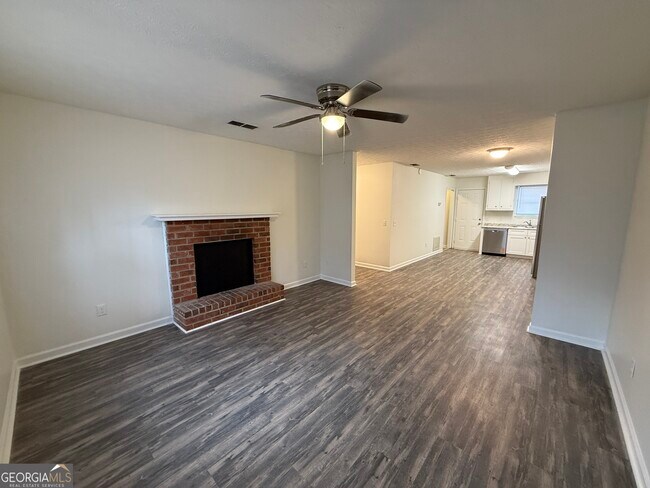 Foto del edificio - 111 Vintage Ct