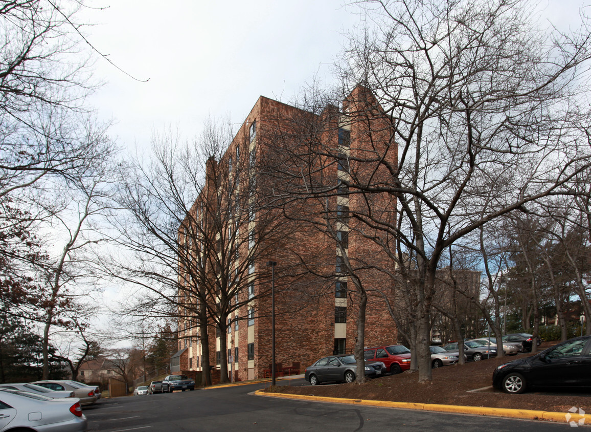 Foto del edificio - Lakeview Apartments