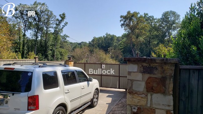 Foto del edificio - 3751 McElroy Rd