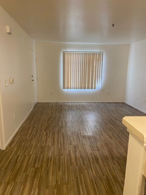 Foto del edificio - 1011 W 91st St