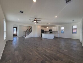 Building Photo - 9303 Sandoval Cir