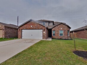 Building Photo - 216 Elm Patch Dr