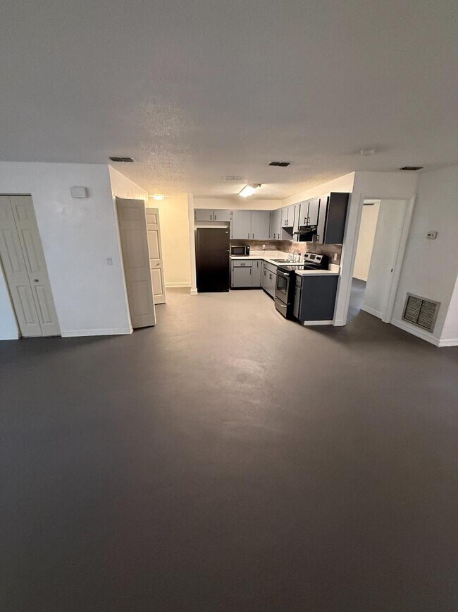 Foto del edificio - 1587 Sunset Ln