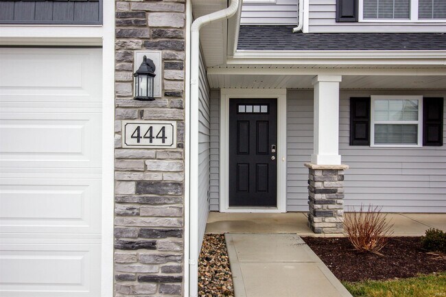 Building Photo - 444 Brescia Dr