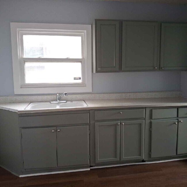 Foto del edificio - 628 W 22nd St