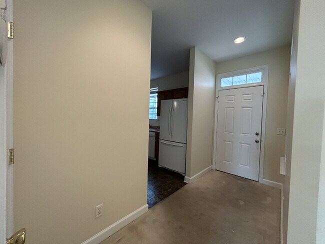 Foto del edificio - Town House For Rent