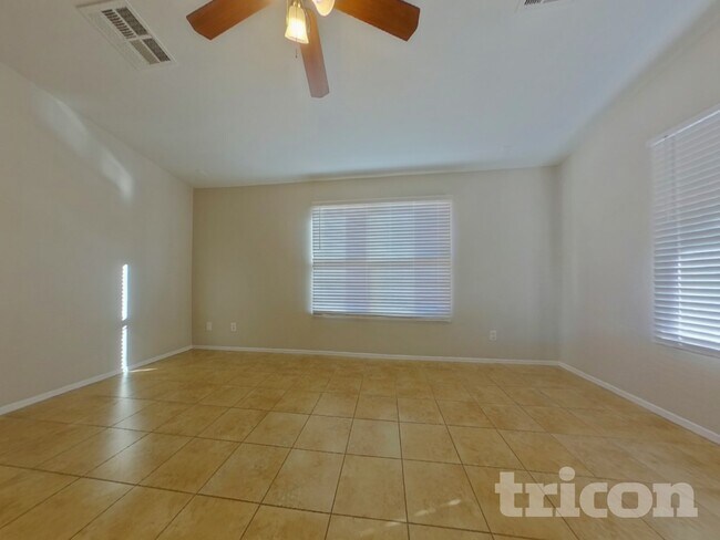 Building Photo - 30266 W Earll Dr