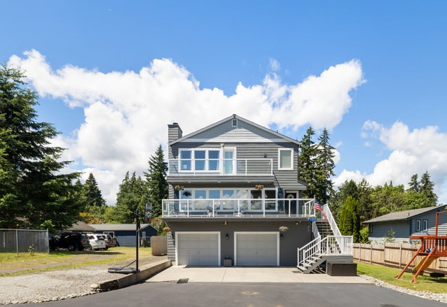 Building Photo - 11410 SE Regatta View Ln