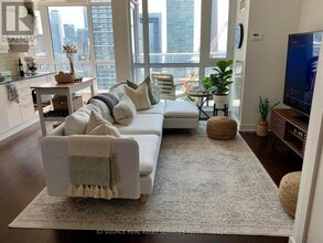 Building Photo - 30 Nelson St