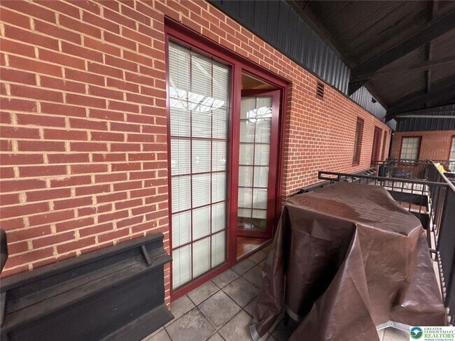 Foto del edificio - 11 W 2nd St