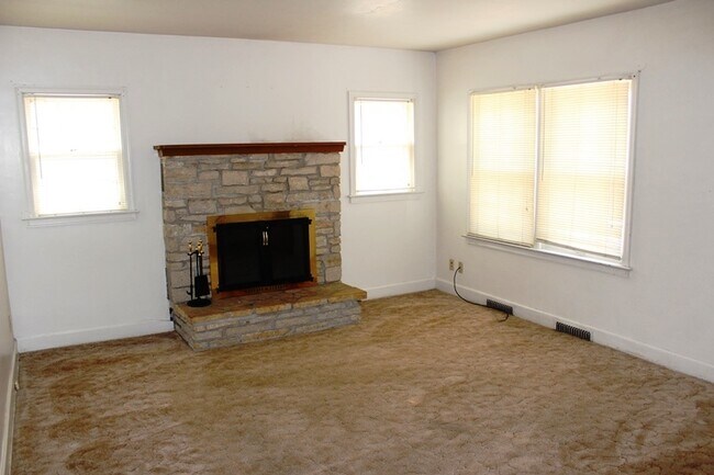 Foto del edificio - NEXT TO KSU!!!