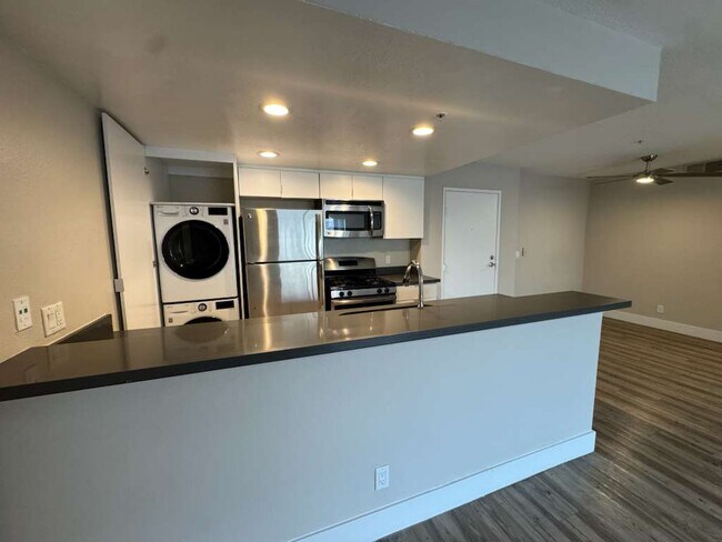 Foto del edificio - URBANLUX SUNSET PREMIUM