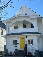 Building Photo - 4247 Archwood Ave