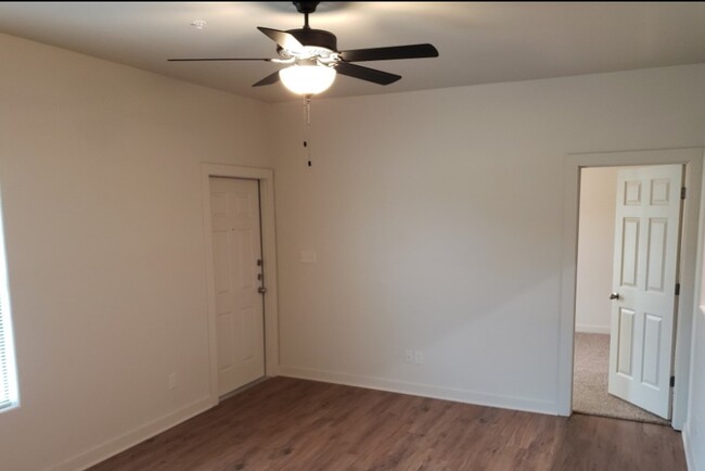 Living Room - Saddlebrook Manor