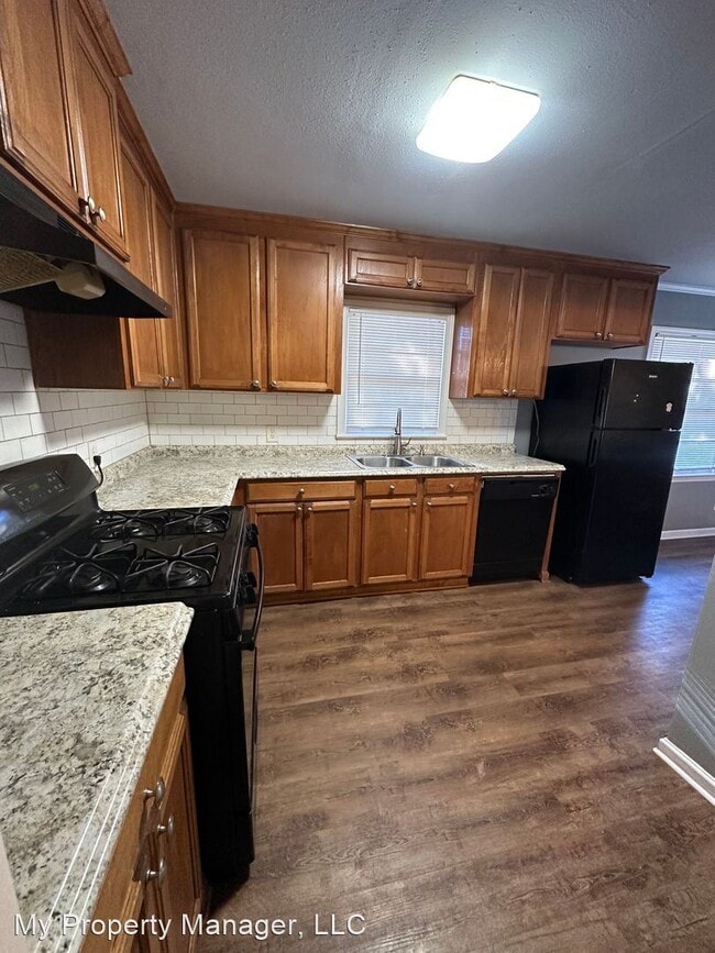Foto del edificio - 3 br, 1 bath House - 2628 Bardot Lane