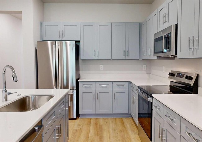 Foto del edificio - 9315 90th Ave Cir E